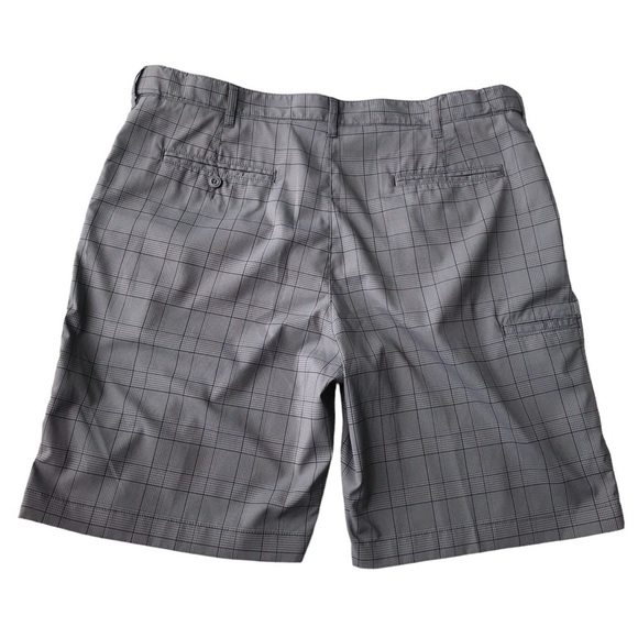 PGA Tour gray plaid golf shorts size  38 flat front front and back pocke… - Picture 2 of 4